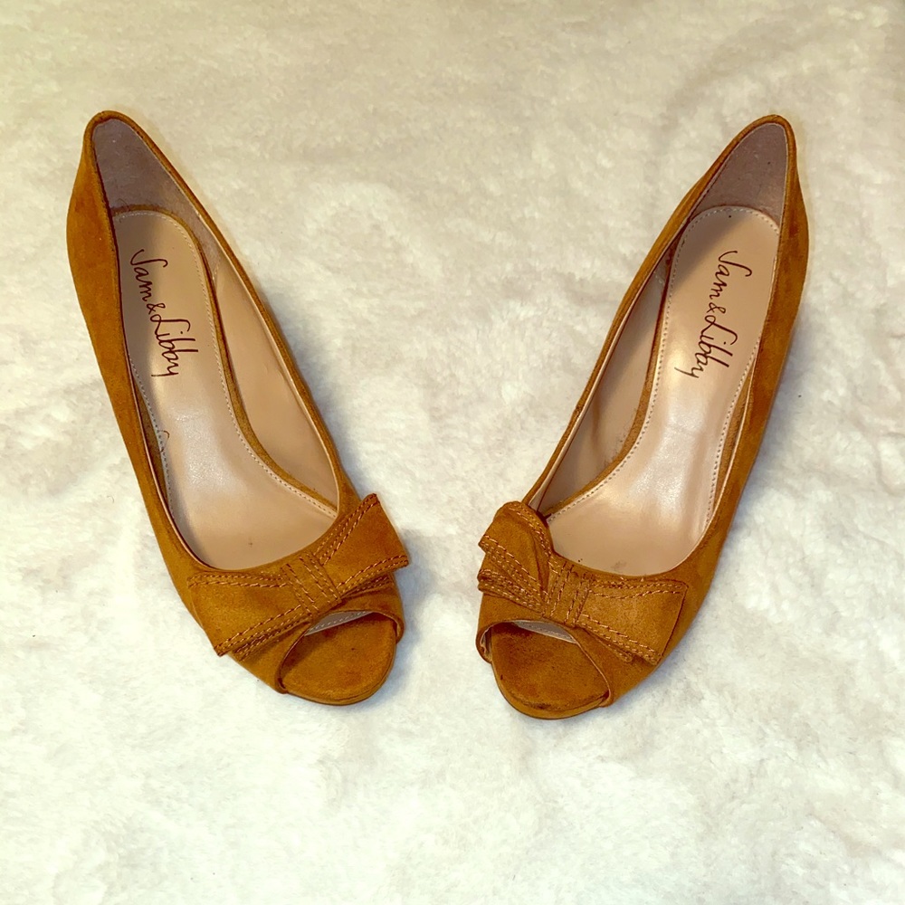 Sam & Libby Peep-Toe Pumps